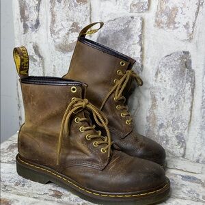 Dr Martens 11822 Boots